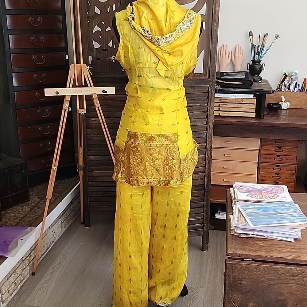 Yellow FESTIVAL Pure Silk 2 PC Wrap Pants Hooded Tie Waist Vest Size MED BIZARE!